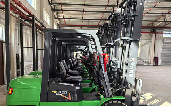 不同工况如何匹配临夏叉车？从仓储到物流的解决方案